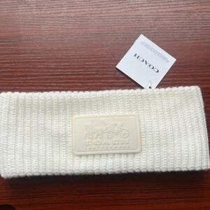 Coach Ivory Knit Headband.NWT